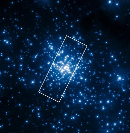 Хаббл нашел девять массивных звезд в 30 млн раз ярче солнца. Хаббл нашел девять массивных звезд в 30 млн раз ярче солнца.