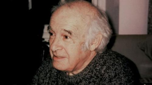 Стивен хокинг рассказал о человеке, изменившем его жизнь. Стивен хокинг рассказал о человеке, изменившем его жизнь.