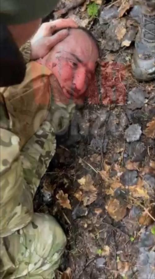 Появились кадры террористов и автобиля, на котором они пытались скрыться. 05