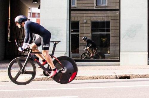 Представлен электровелосипед, который разгоняется до 30 км/ч за три нажатия на педали.