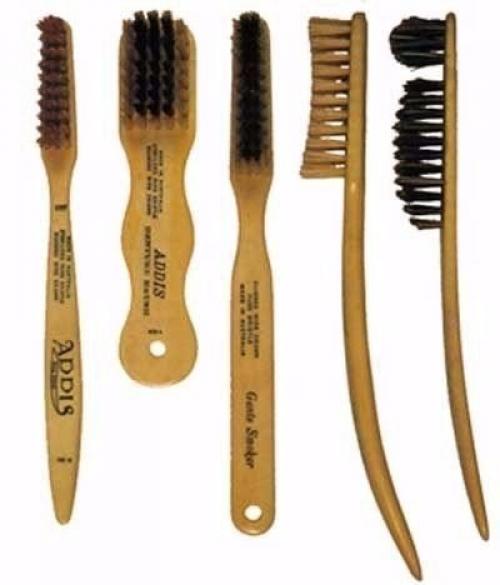 Из тюрьмы в миллионеры с помощью зубной щетки. 

