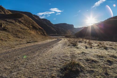 Портал в параллельные миры в Тызыльском ущелье находится. Портал в параллельные миры в Тызыльском ущелье находится.