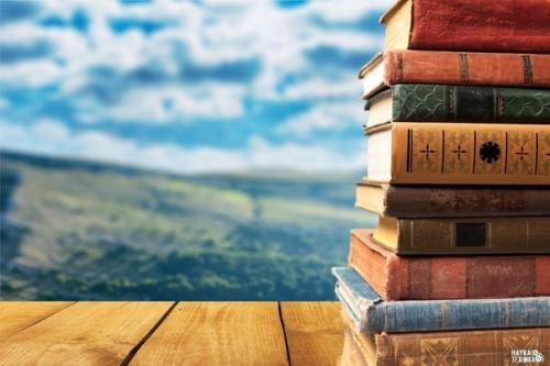 100 книг, дарящих ощущение волшебства и уюта, которых нам так не хватает. 100 книг, дарящих ощущение волшебства и уюта, которых нам так не хватает.