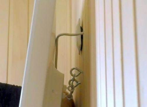 Простой способ телевизор на стене повесить. 07