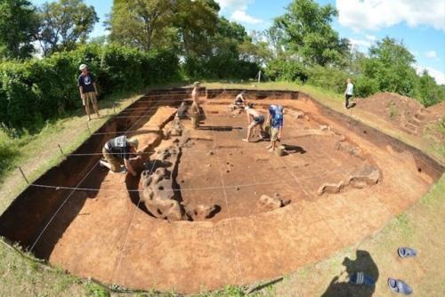 Корабль викингов пролежал под землей 1 000 лет. 02