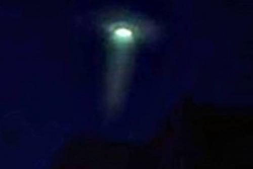 Странные свечения. Странные огни, свечения, огненные шары, которые наблюдаются по всему миру, часто не поддаются логическому объяснению. 01