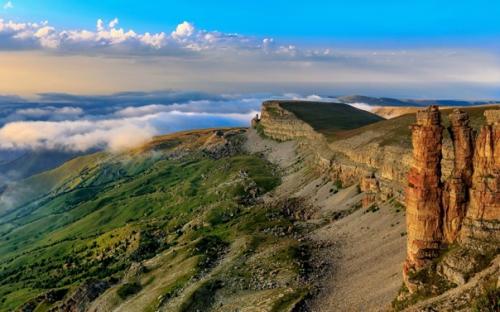Скалистый хребет на севере большого Кавказа. 02