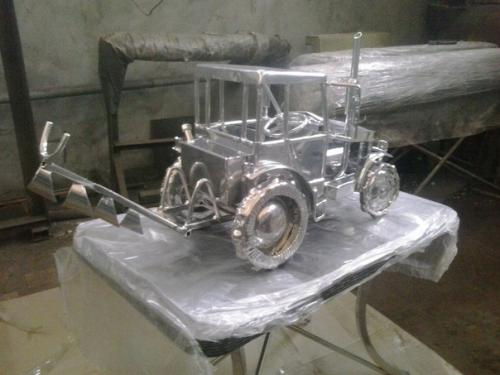 Трактор - подставка под бутылки. 01