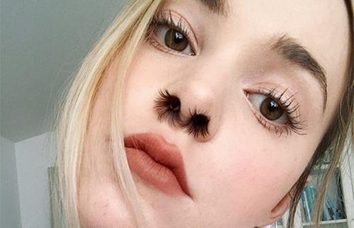 Накладные волосы в носу. 03