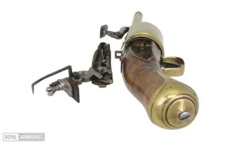 Вы думаете револьверы изобрели в XIX веке? 01