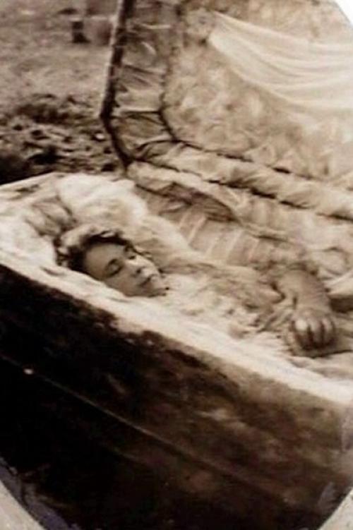 Загадка нетленного тела Джулии петта. 01 Загадка нетленного тела Джулии петта. 01