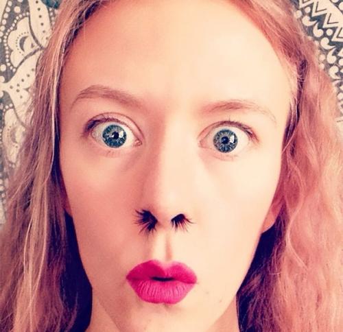 Накладные волосы в носу. 02