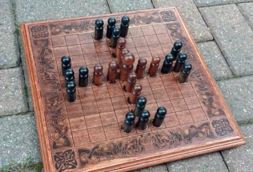 Хнефатафл - скандинавская настольная игра. 01 Хнефатафл - скандинавская настольная игра. 01