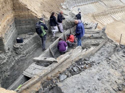 Несколько древних кораблей и лодок возрастом до двух тысяч лет обнаружили в марте 2020 года в угольном карьере на Востоке Сербии. 01