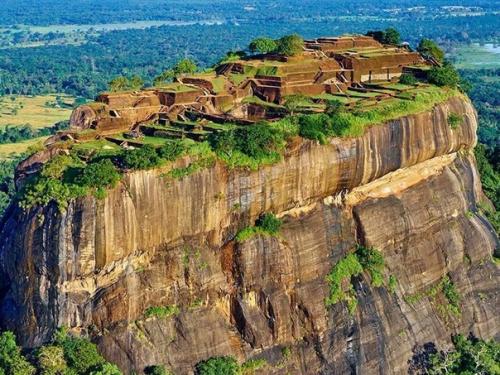 Cигиpия.  Больше вопросов чем ответов. 03