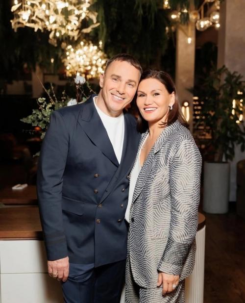 25 Лет вместе - 54-Летний Солист ГруппыИванушки International Кирилл Андреев отметил серебряную свадьбу с женой Лолитой. 08