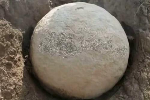 Аномальные идеально круглые камни в Коста-Рике. 02
