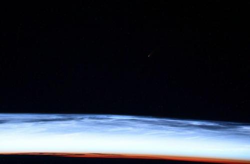 Серебристые облака - самые высокие облачные образования нашей планеты. 01