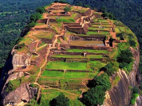 Cигиpия.  Больше вопросов чем ответов. 04