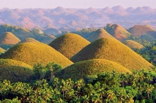 Шоколадные холмы на Филиппинах. 01 Шоколадные холмы на Филиппинах. 01