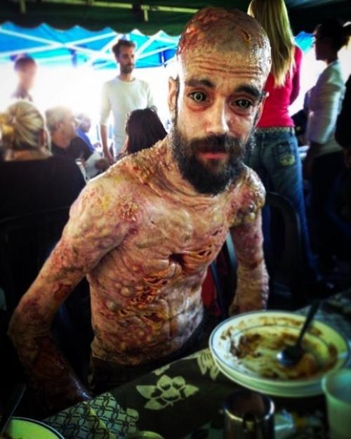 Испанский актер Хавьер ботет пугающе даже без грима выглядит. 08