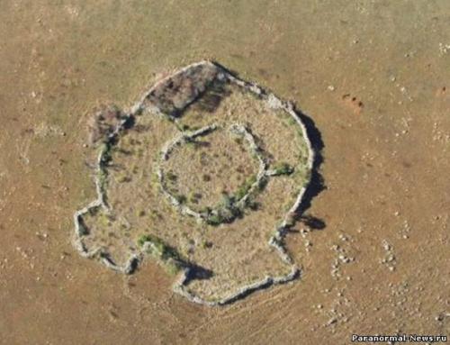 Ученый уверяет, что исследовал в Африке древний город аннунаков. 01 Ученый уверяет, что исследовал в Африке древний город аннунаков. 01