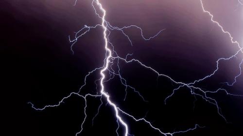 Как появляется молния и как она Выбирает Цель. 04