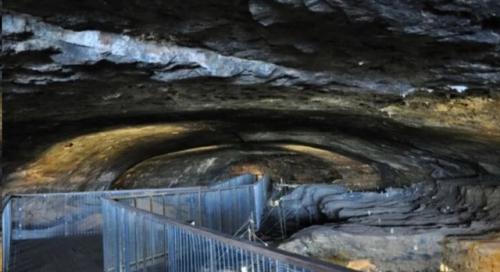 Найдено самое древнее человеческое жилище с инструментами и костром. 01 Найдено самое древнее человеческое жилище с инструментами и костром. 01