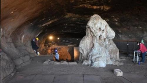 Найдено самое древнее человеческое жилище с инструментами и костром. 02 Найдено самое древнее человеческое жилище с инструментами и костром. 02