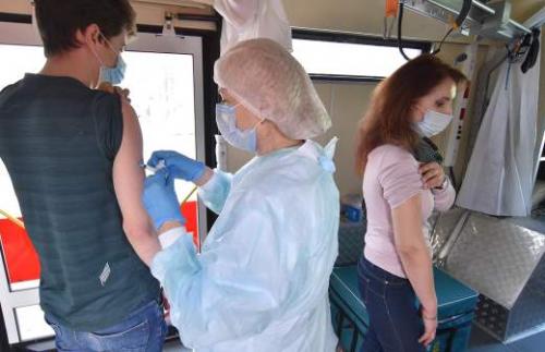 Назальная вакцина от COVID-19: сколько она будет действовать 04 Назальная вакцина от COVID-19: сколько она будет действовать 04